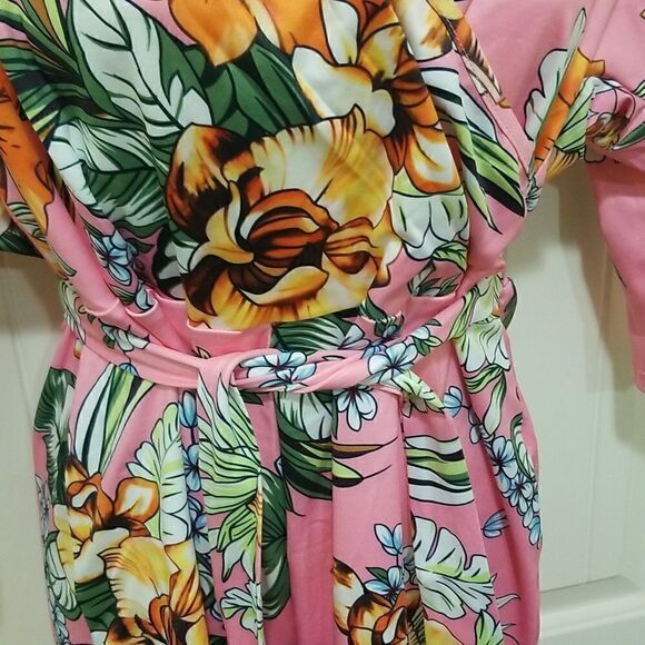 Sexy Floral One Piece Romper with belt size 2XL - Picture 4 of 8